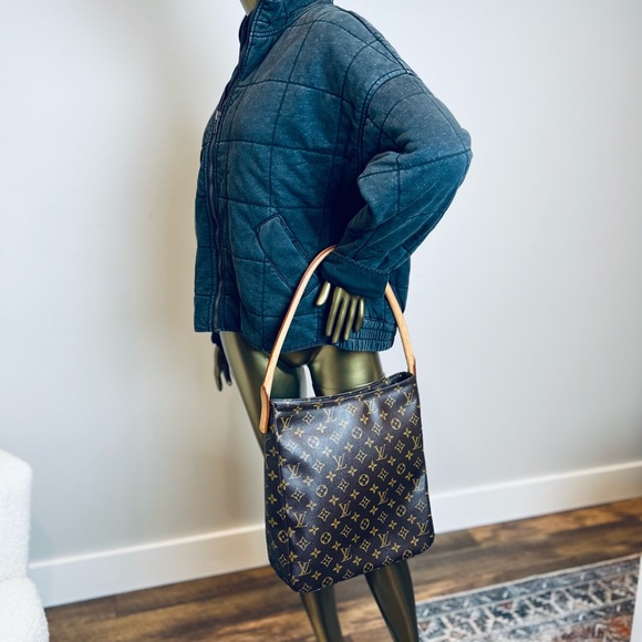 Authentic gorgeous Louis Vuitton Looping Monogram GM in excellent condition. - Picture 11 of 14